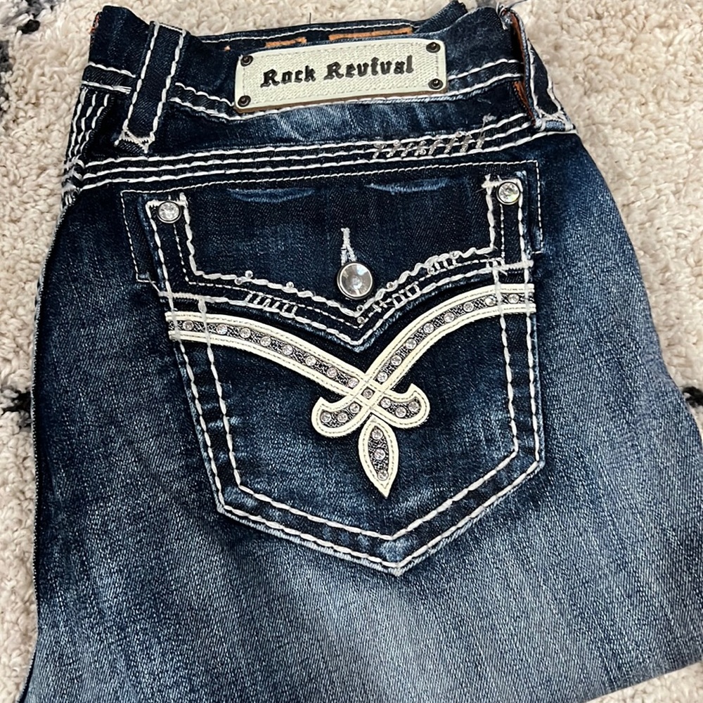 Womens Rock Rivival Jeans Size 33, Excellent Condition, Inseam 27 1/2